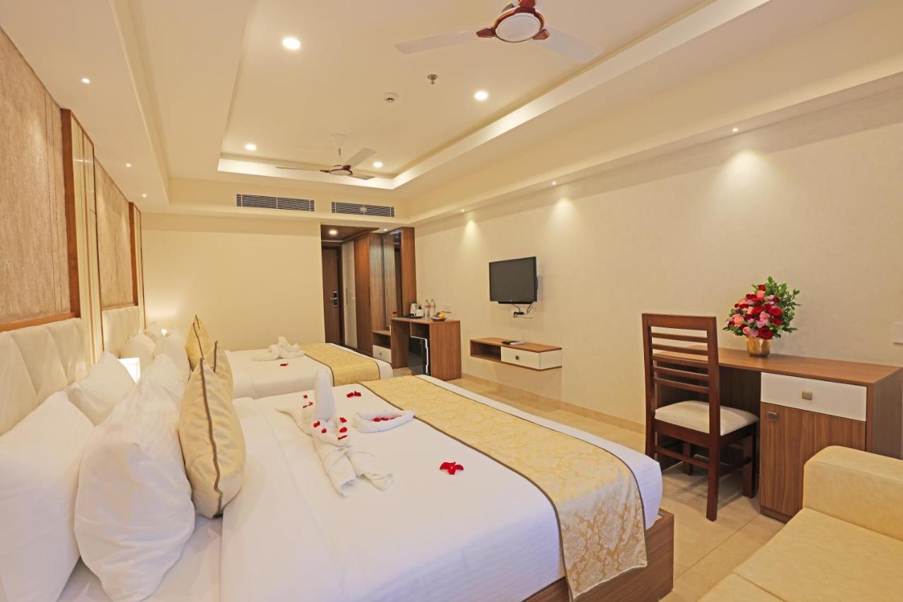 Hotel Krishnavalsam Regency Guruvāyūr Exterior foto