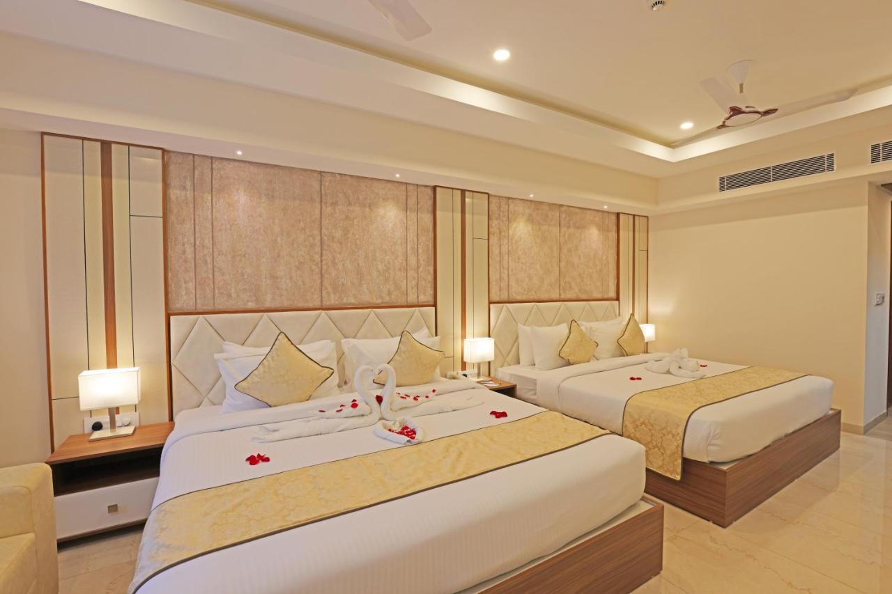 Hotel Krishnavalsam Regency Guruvāyūr Exterior foto